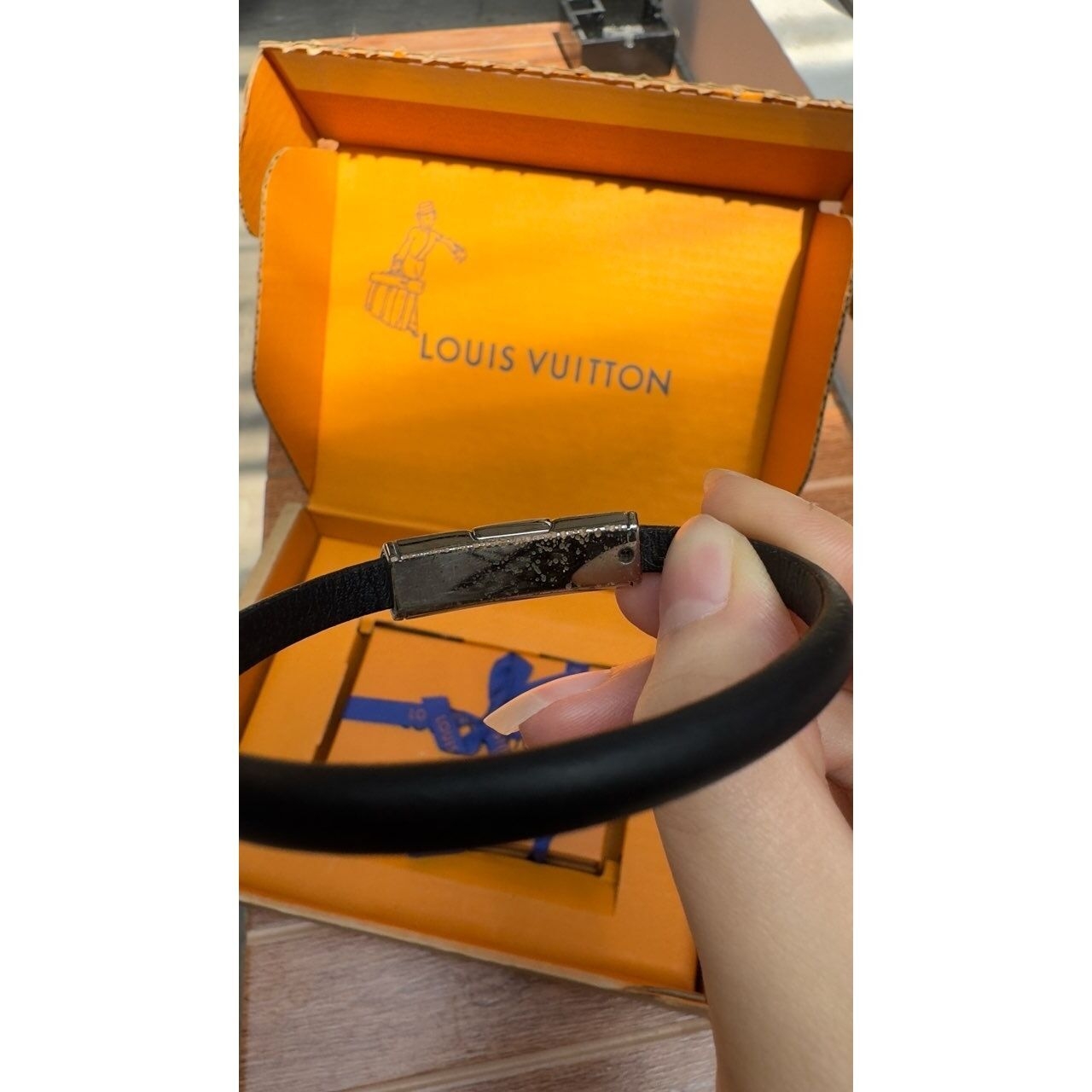 Louis Vuitton Black Clip It Bracelet