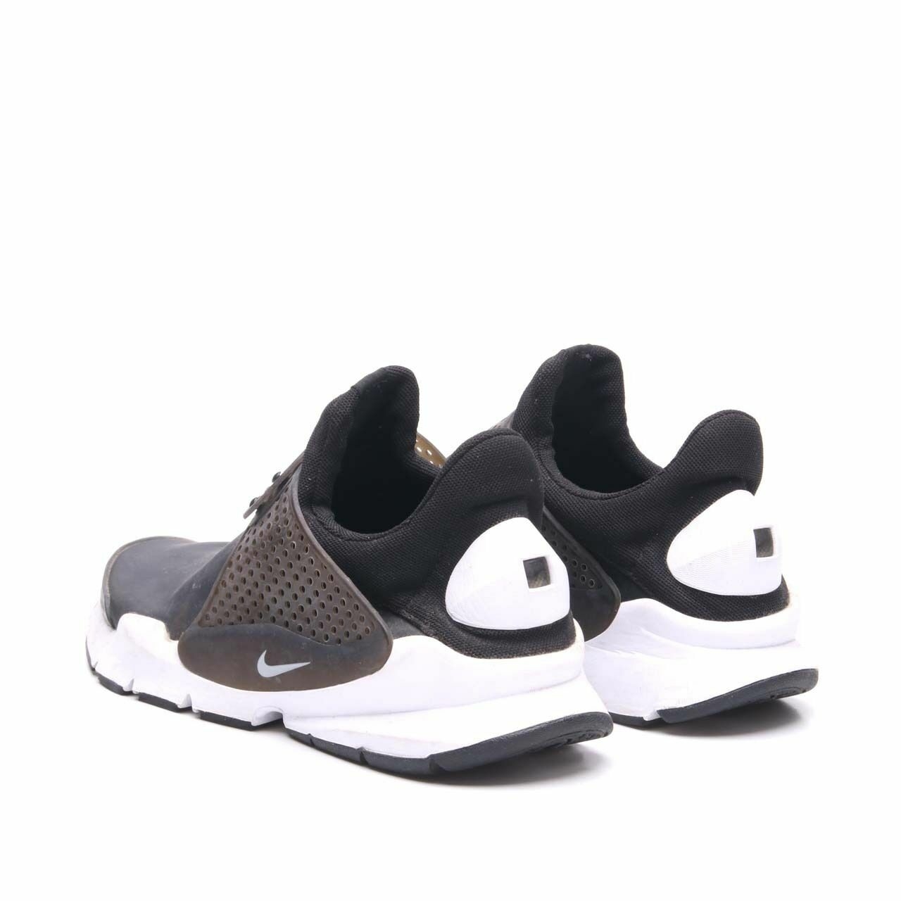 Nike Sock Dart SE Sneakers