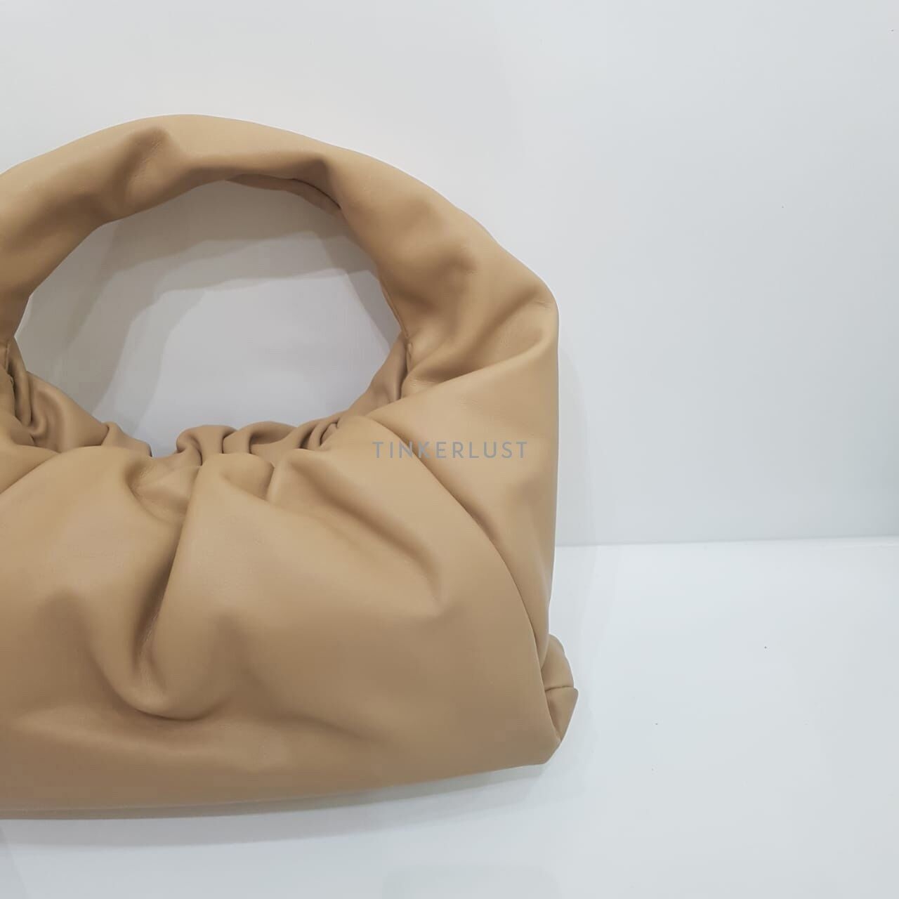 Bottega Veneta Pouch Beige Leather Small Shoulder Bag