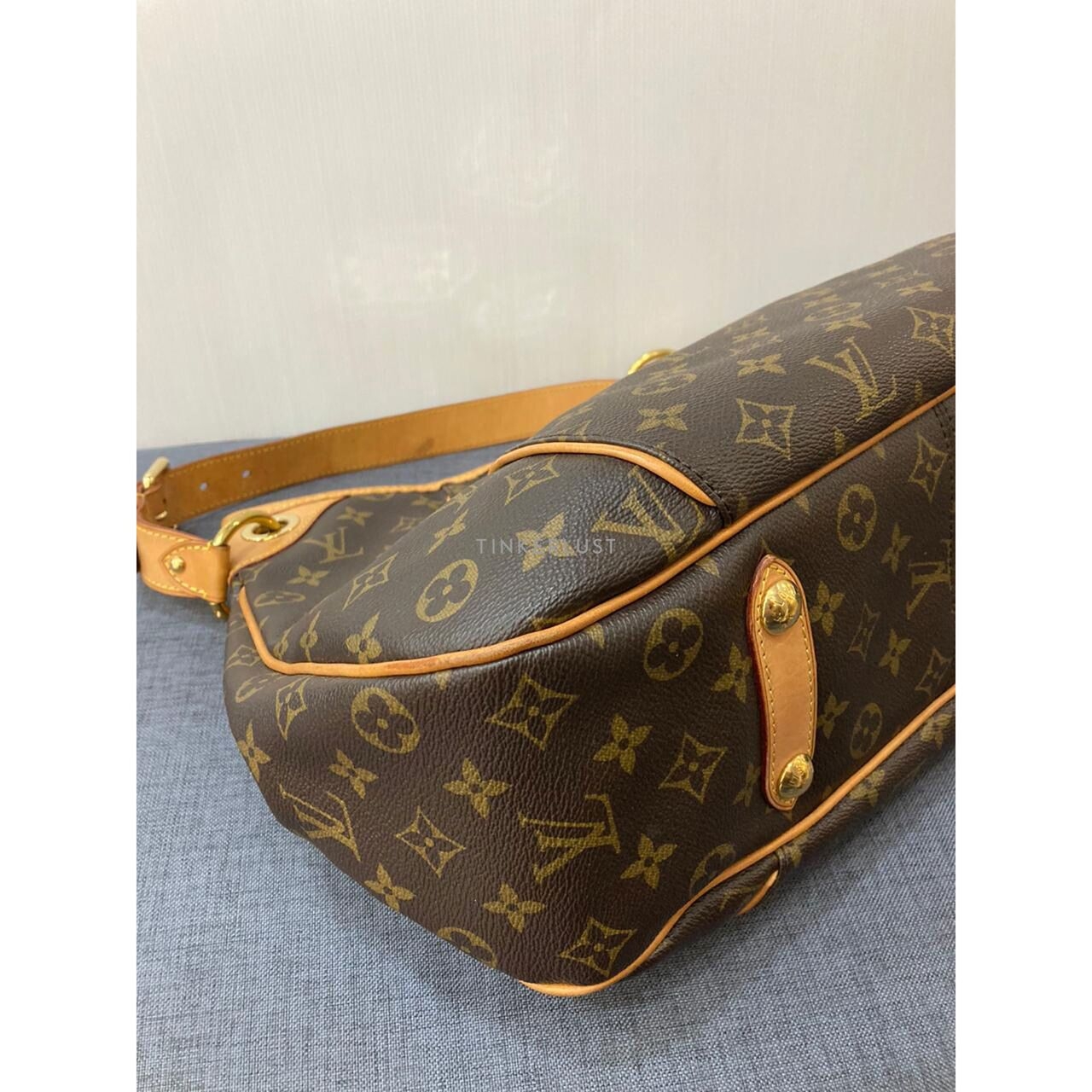 Louis Vuitton Galliera Brown Monogram Canvas GHW Shoulder Bag