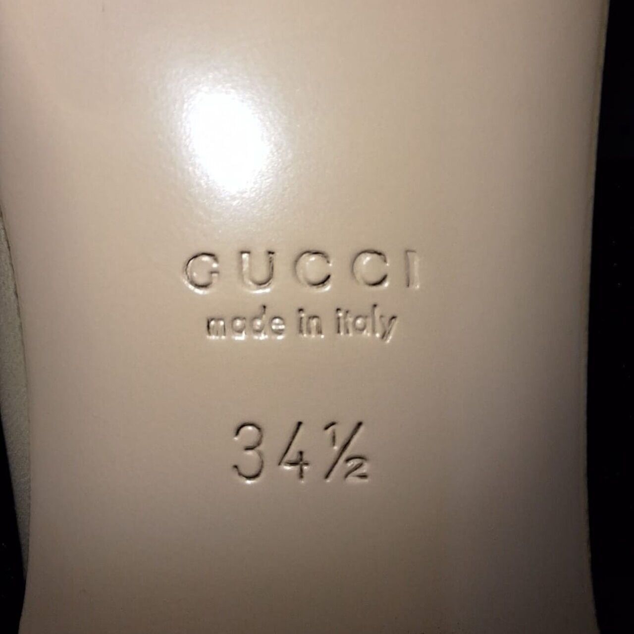 Gucci Logo Plaque Nude Flats